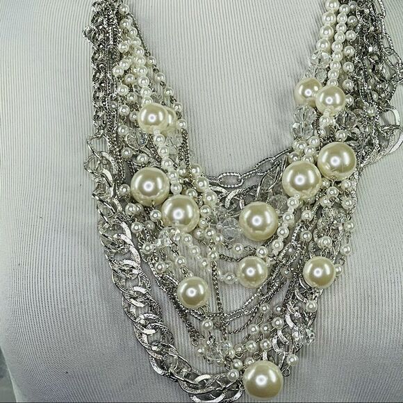 T&J Designs SILVER Pearls & Chains Necklace - Picture 4 of 10